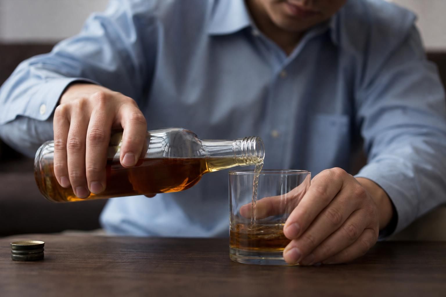 [음주, 암예방, 치매] 기사 핵심 맥락을 보여주는 이미지 - 연구진이 제시한 위험 연관이 관찰된 암에는 간암, 구강암, 대장암, 식도암, 인두암, 유방암, 전립선암, 췌장암, 후두암 등이 포함됐다. 다만...