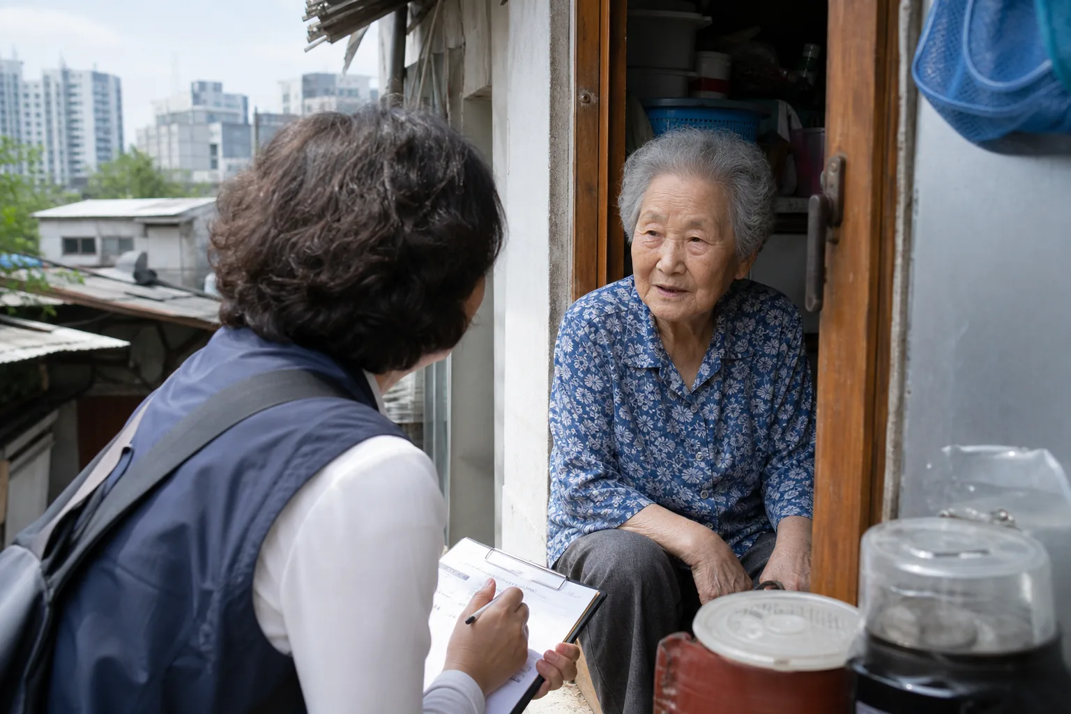 폭염 상황실과 취약계층 안부 확인