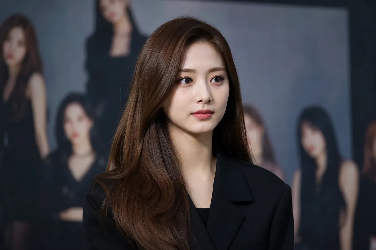트와이스 활동과 글로벌 팬덤의 관심을 표현한 이미지