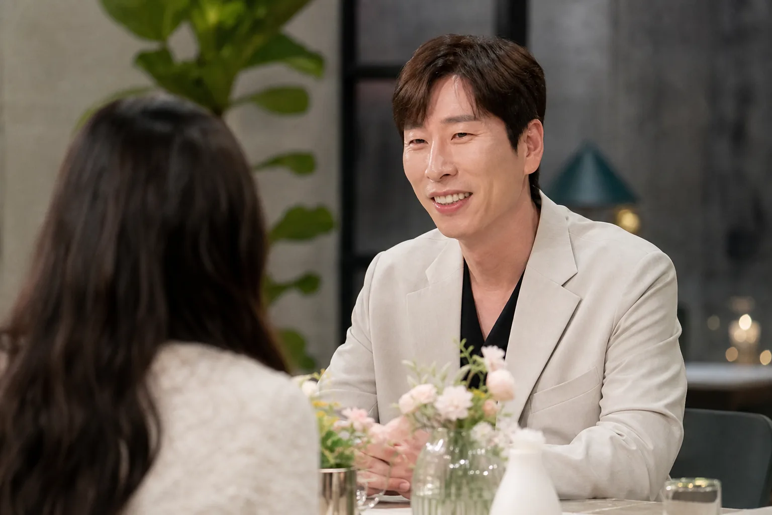 여성 참가자 등장 후 형성된 핑크빛 분위기와 견제