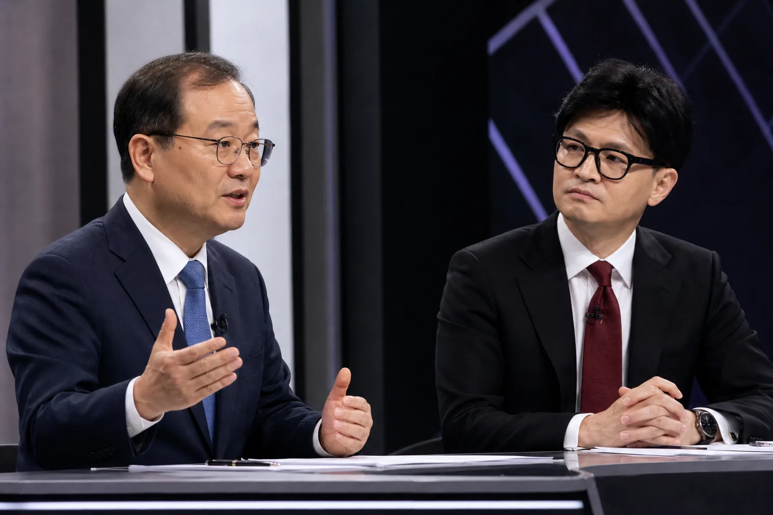 국회에서 검찰 보완수사권을 두고 토론하는 장면