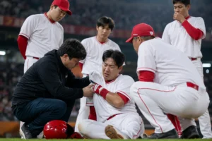 프로야구 선수 부상과 엔트리 변동을 상징하는 야구장 이미지