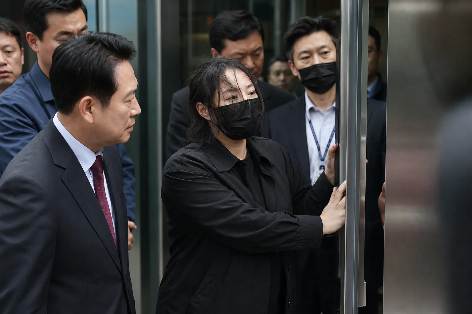 법원 영장심사와 개표소 봉쇄 사건