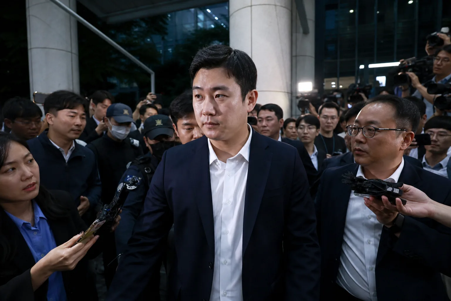 선거 개표소 질서와 집회 현장 사법 판단