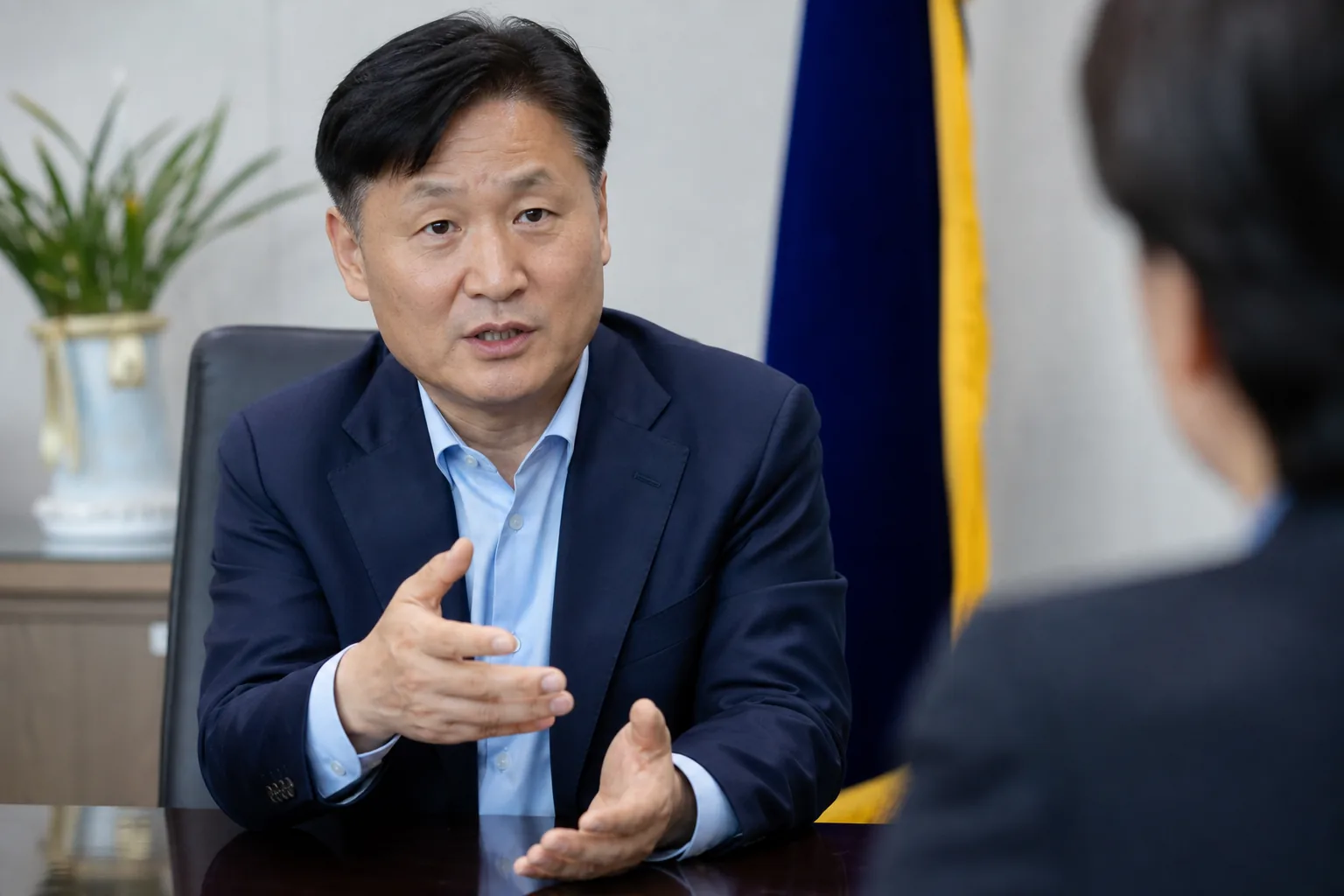 정당 전당대회와 후보 간 공방을 표현한 이미지