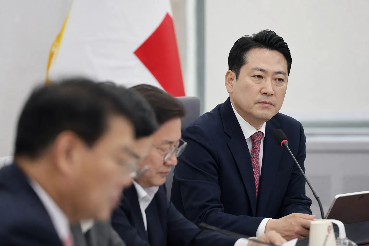 당내 비판과 징계 기준을 둘러싼 정치 갈등