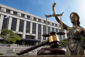 헌재 "교수노조 정치활동 금지한 교원노조법은 위헌…평등권 침해" 관련 사회 뉴스 이미지