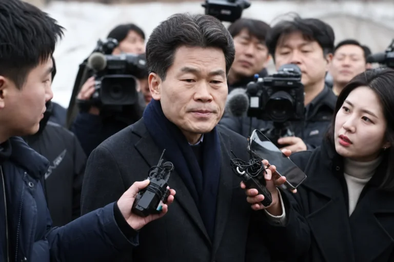 허위사실 출석길에 또?…전한길 북한군 개입 궤변 대표 이미지