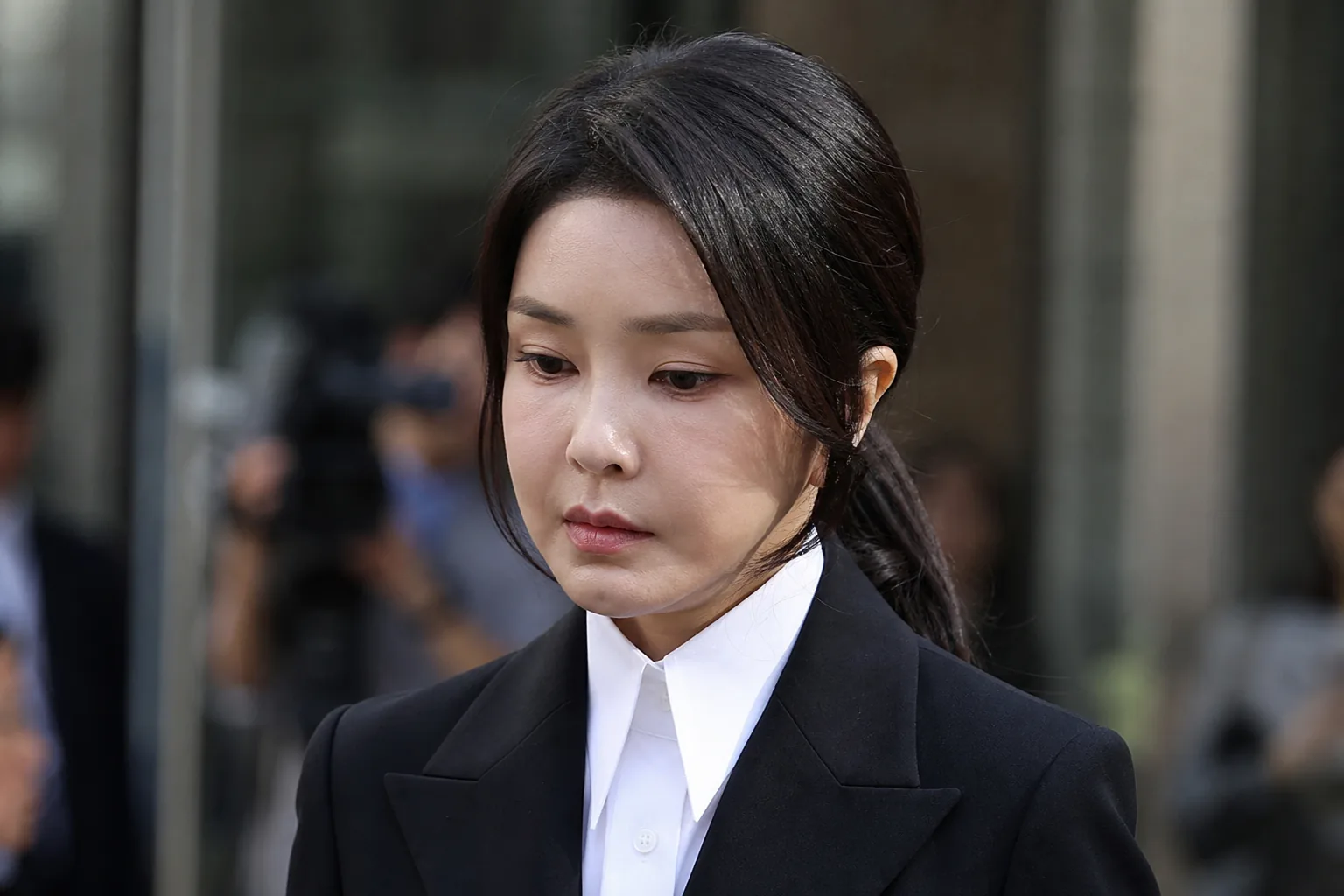 [속보] 경찰 '김건희 주가조작 부인' 尹 공직선거법 위반 송치 핵심 내용을 시각화한 이미지