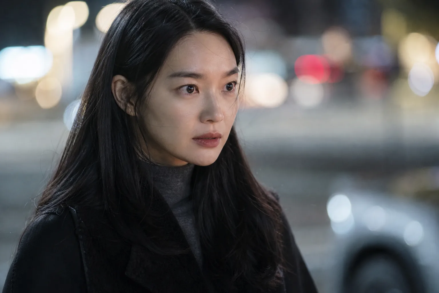 신민아, ‘눈동자’ 흥행 이어 ‘재혼 황후’…하반기 활약 잇는다 배경과 파장을 설명하는 이미지