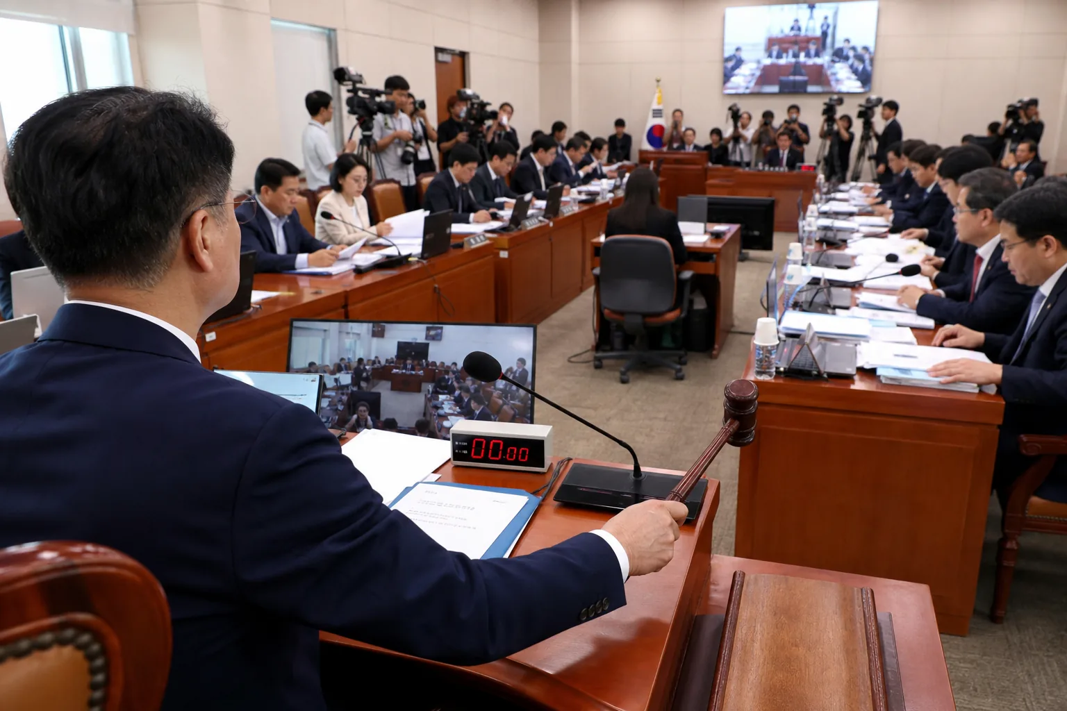 법사위, '보완수사권 폐지' 안건조정위 회부…범여권 4명 찬성하면 바로 해산 핵심 내용을 시각화한 이미지