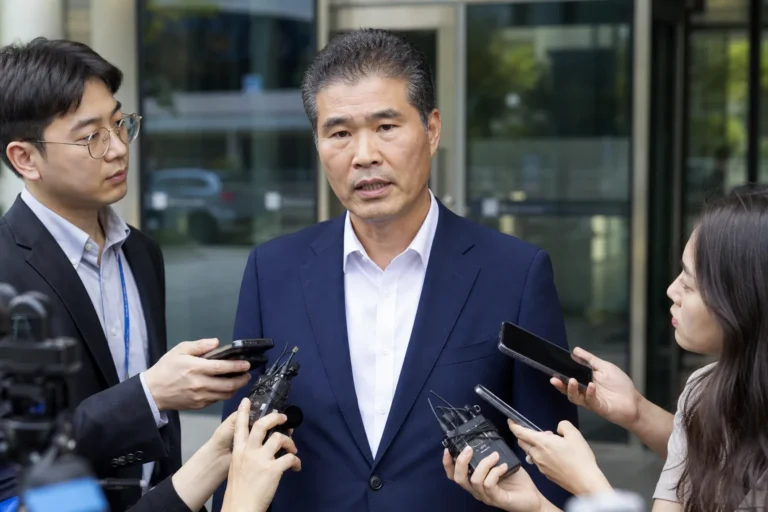 허위사실 공표 혐의 이원택 전북지사 소환 조사 혐의 부인 대표 이미지