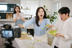 유튜브 홈 콘텐츠 촬영 현장과 방송인 장영란