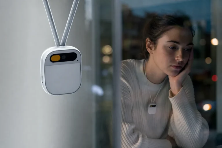 Friend, the lonely AI wearable, returns with a new voice and a much bigger price tag 관련 AI·테크 뉴스 대표 이미지