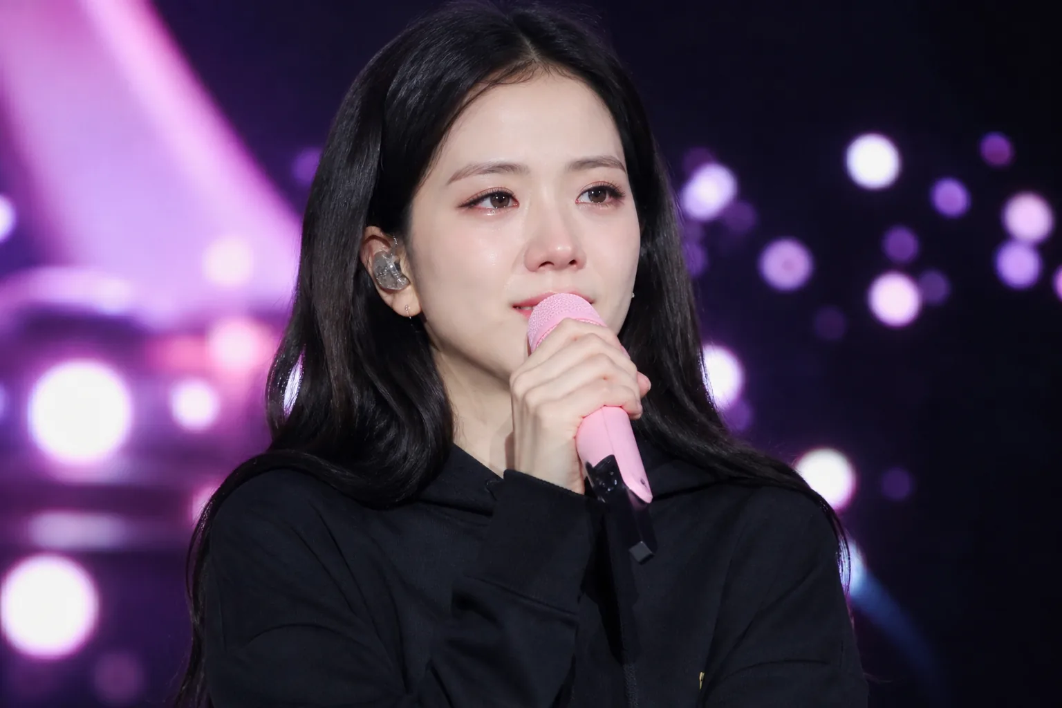 블랙핑크 지수 “속상하게 해 미안해, 블링크가 빛내준 10년" 배경과 파장을 설명하는 이미지