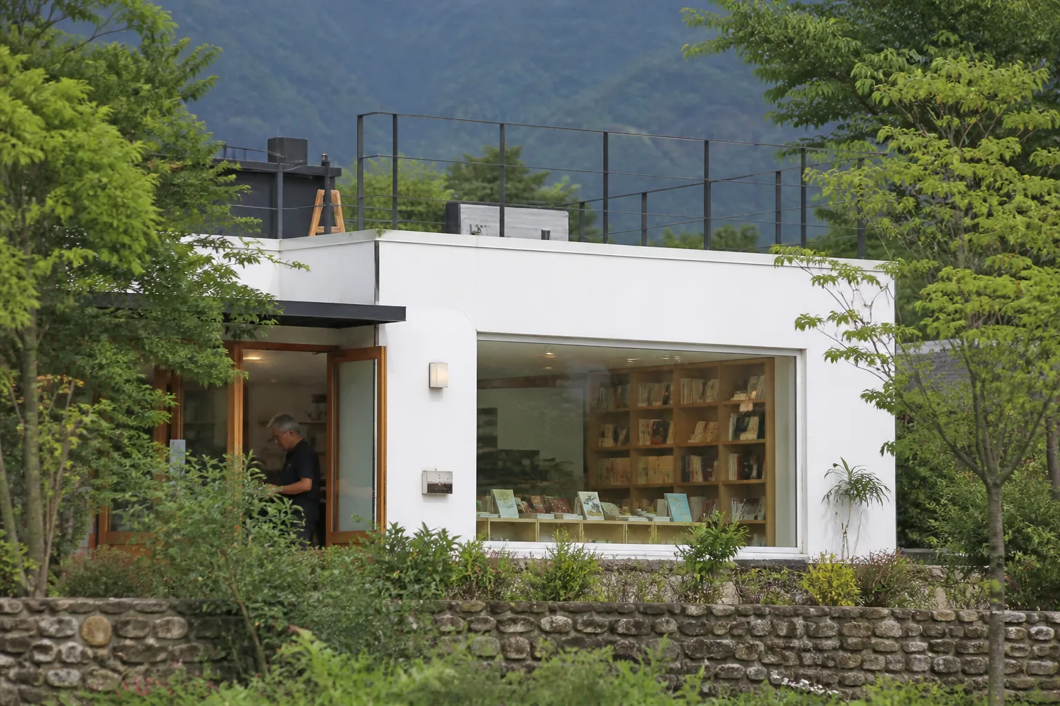 평산책방 개점 1천200일…62만8천명 방문, 수익은 공익사업에 핵심 내용을 시각화한 이미지