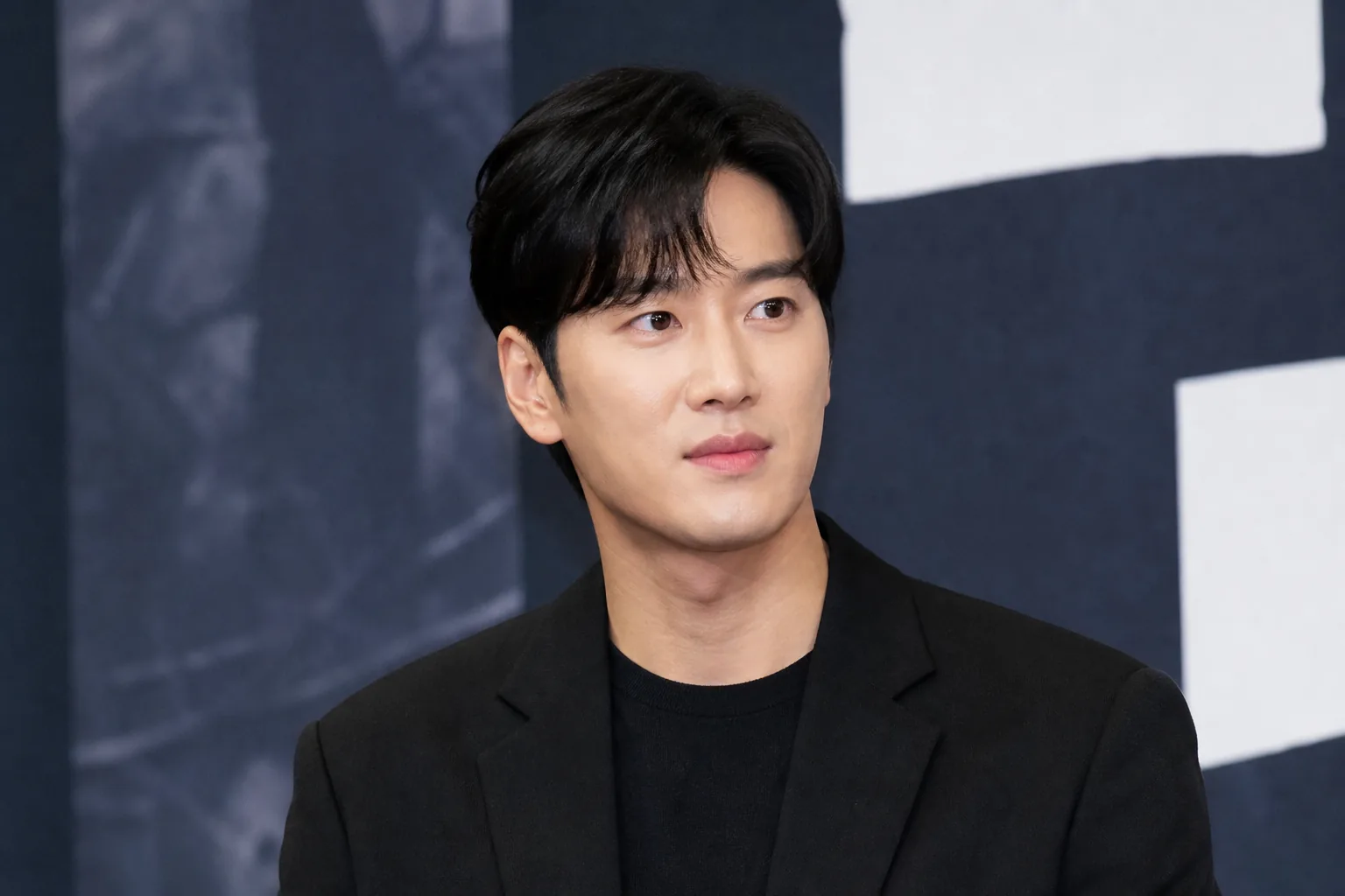 안보현, 영장 없자 폐가 통째로 샀다…재벌 치트키 폭발 핵심 장면