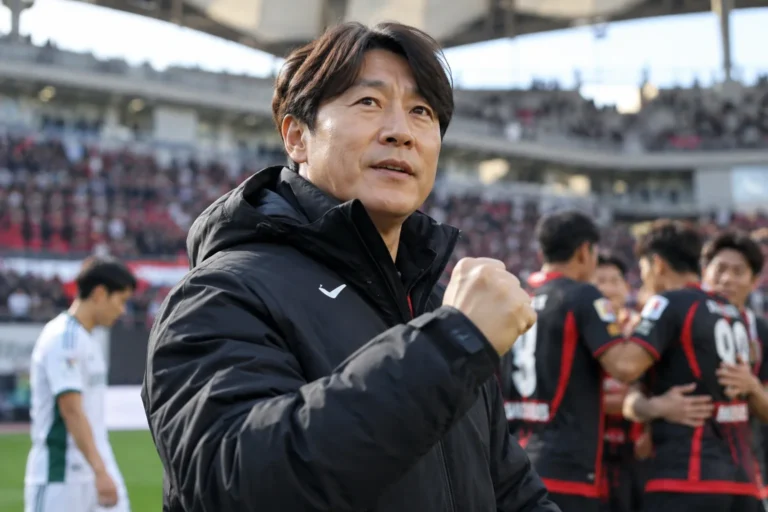 교체 1장만 쓰고 전북 잡은 FC서울 김기동 "정말 큰 승리" 관련 스포츠 뉴스 대표 이미지
