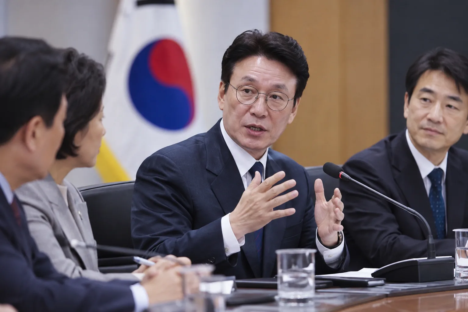 김민석 "진보 세력과 연대에 박차"…갈등 차단? 배경과 파장을 설명하는 이미지