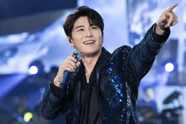 [피플] '폼' 나게 '고고' 외치며 돌아온 아티스트 영탁 관련 방송·엔터 뉴스 대표 이미지