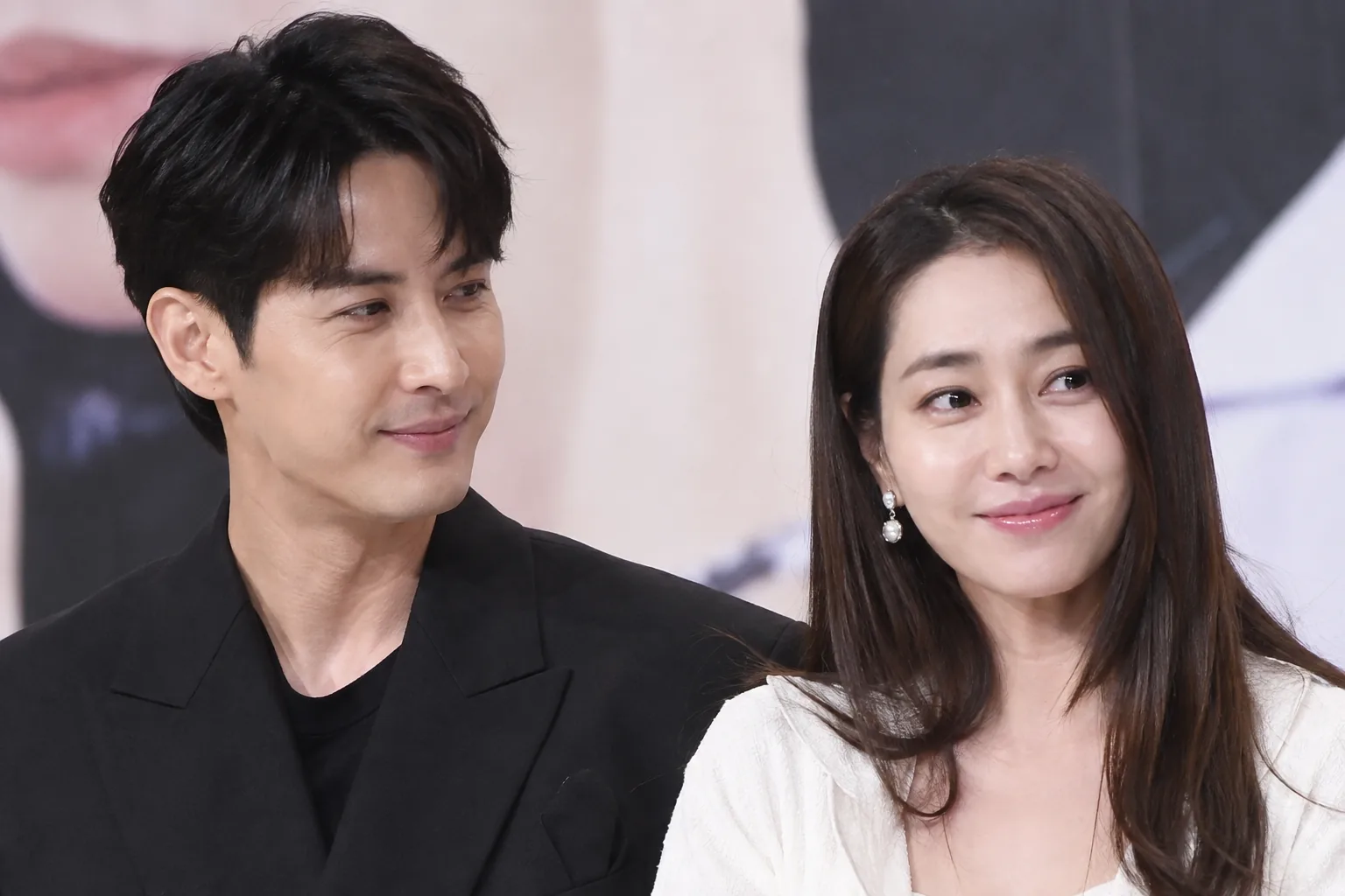 김지석, 이민정 외모에 감탄 “눈 진짜 크고 맑아…관리하나 싶어” 배경과 파장을 설명하는 이미지