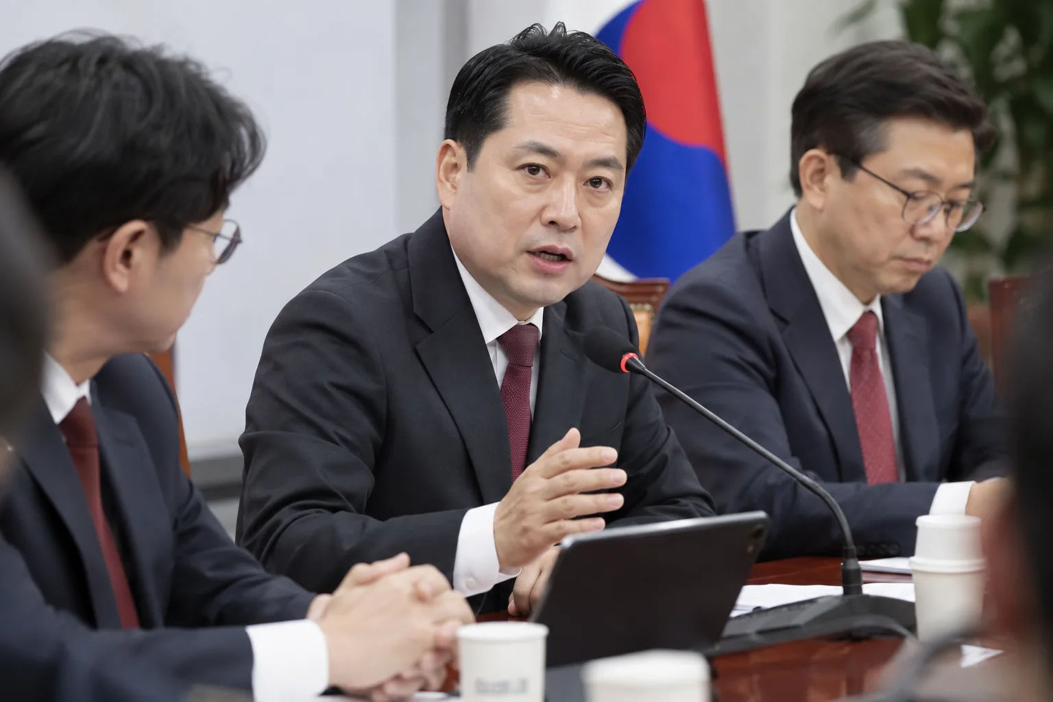 [단독]野 장동혁 지도부, 여연에 지역별·세대별 ‘유권자 지도’ 제작 지시 배경과 파장을 설명하는 이미지