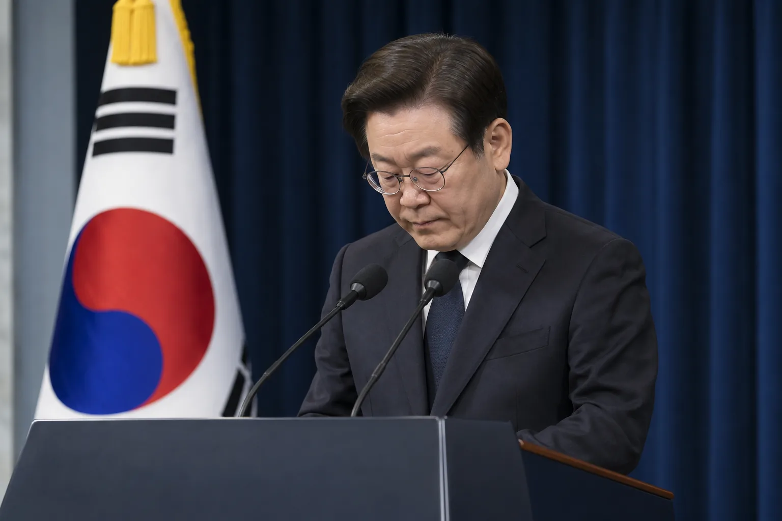 [속보] 이 대통령 "국민께 송구한 마음…선거 이후 국민실망 직면해 당황" 핵심 내용을 시각화한 이미지