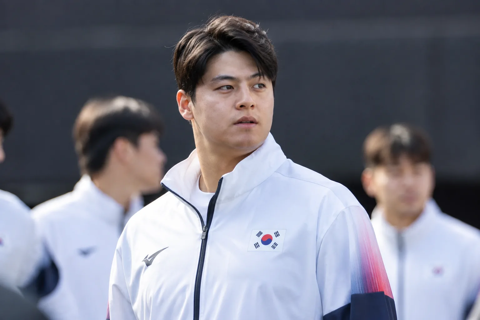 야구대표팀 노시환 단복에 뒤집힌 태극기…“단복 인쇄 잘못” 배경과 파장을 설명하는 이미지
