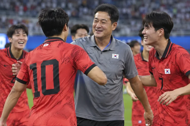 ‘4연패 도전’ 이민성호, 한 경기만에 남자 축구 8강행[나고야AG] 관련 스포츠 뉴스 대표 이미지