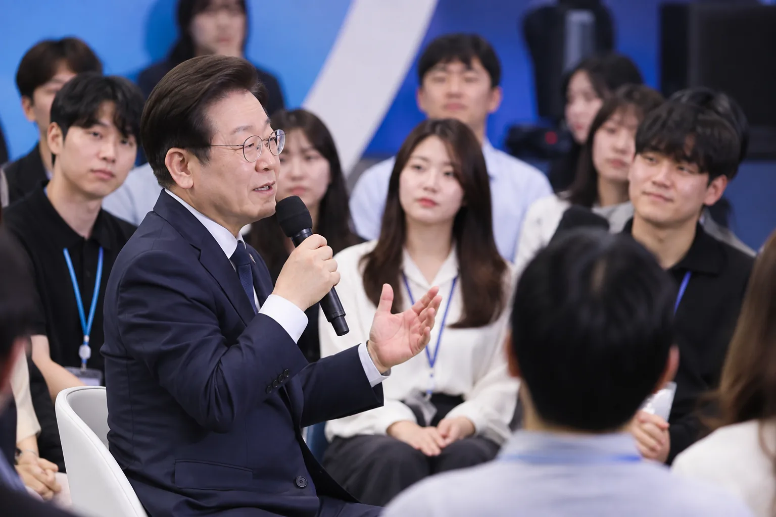 이 대통령, 오늘 청년의날 기념식 참석…질의응답·자유토론 예정 핵심 내용을 시각화한 이미지