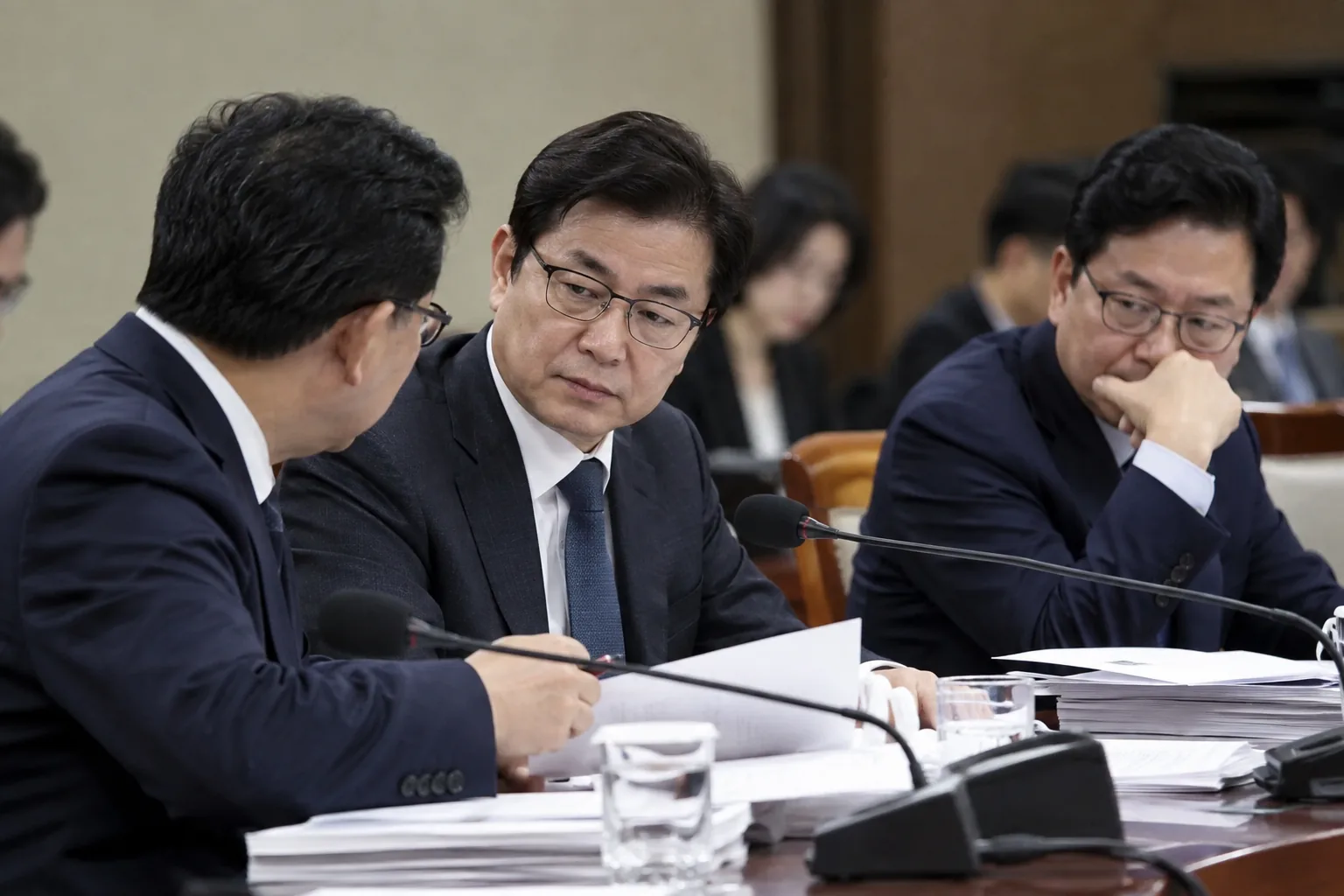 청문보고서 강행했는데 사퇴 급선회…“靑, 金 확인할게 있다고” 배경과 파장을 설명하는 이미지