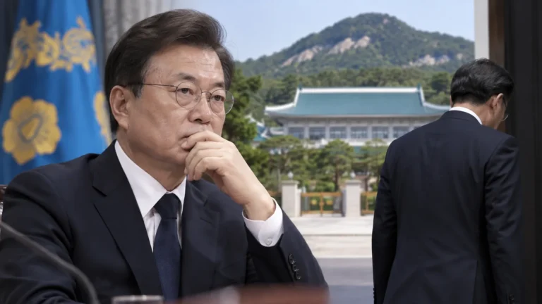 국정동력 우려 속 金사퇴로 숨돌린 靑…인사실패 비판은 부담 관련 정치 뉴스 대표 이미지