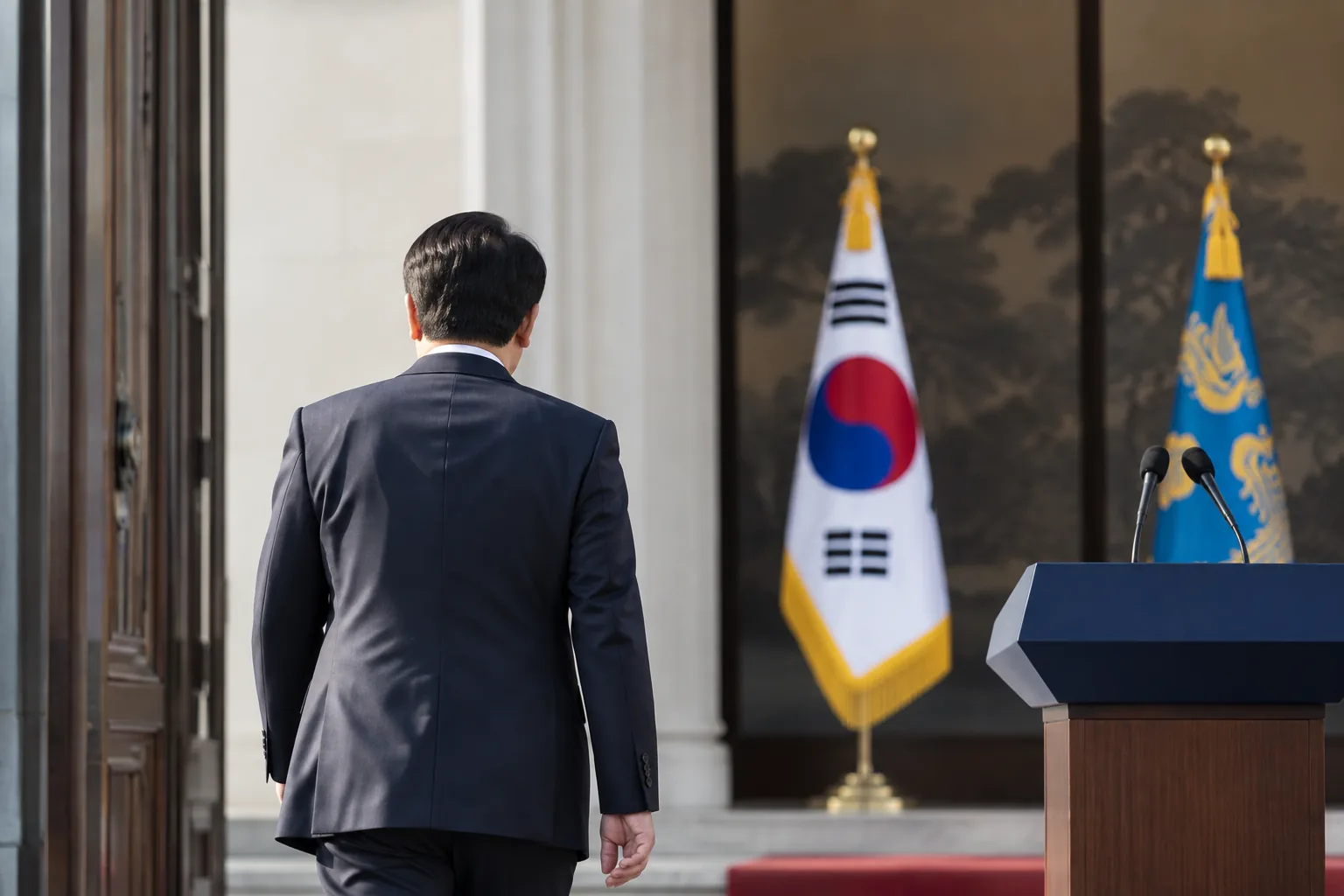 국정동력 우려 속 金사퇴로 숨돌린 靑…인사실패 비판은 부담 핵심 내용을 시각화한 이미지