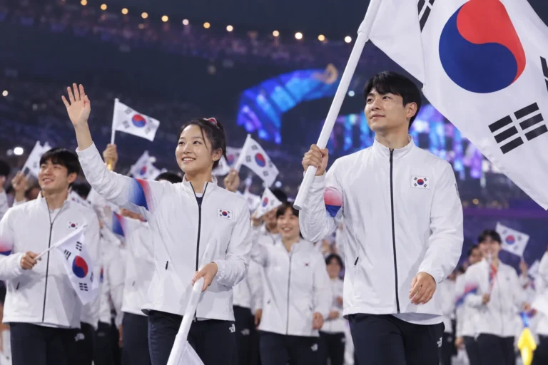 [아시안게임] 신유빈·김동용 선봉…힘차게 태극기 흔들며 입장한 태극전사 관련 스포츠 뉴스 대표 이미지