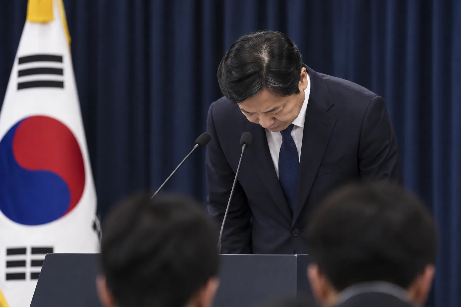 "정부에 부담 더해선 안 돼"…김승원 후보자 자진사퇴 배경과 파장을 설명하는 이미지