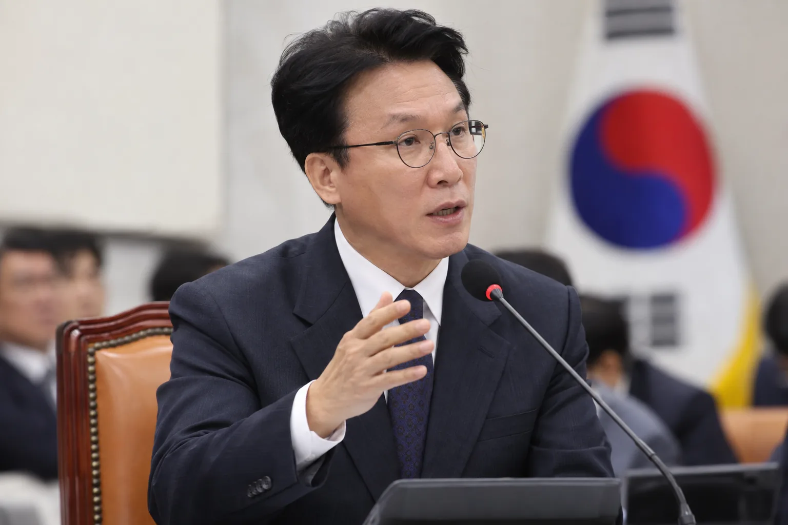 김민석 "대통령, 개헌 걸림돌 정리…진지한 논의로 전환할 때" 핵심 내용을 시각화한 이미지