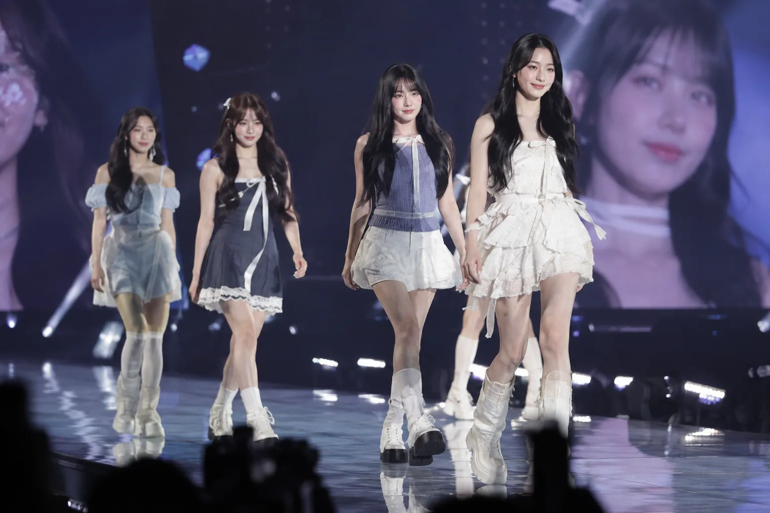 런웨이 누빈 앤더블…‘도쿄 걸즈 컬렉션’ 사로잡은 압도적 매력 배경과 파장을 설명하는 이미지