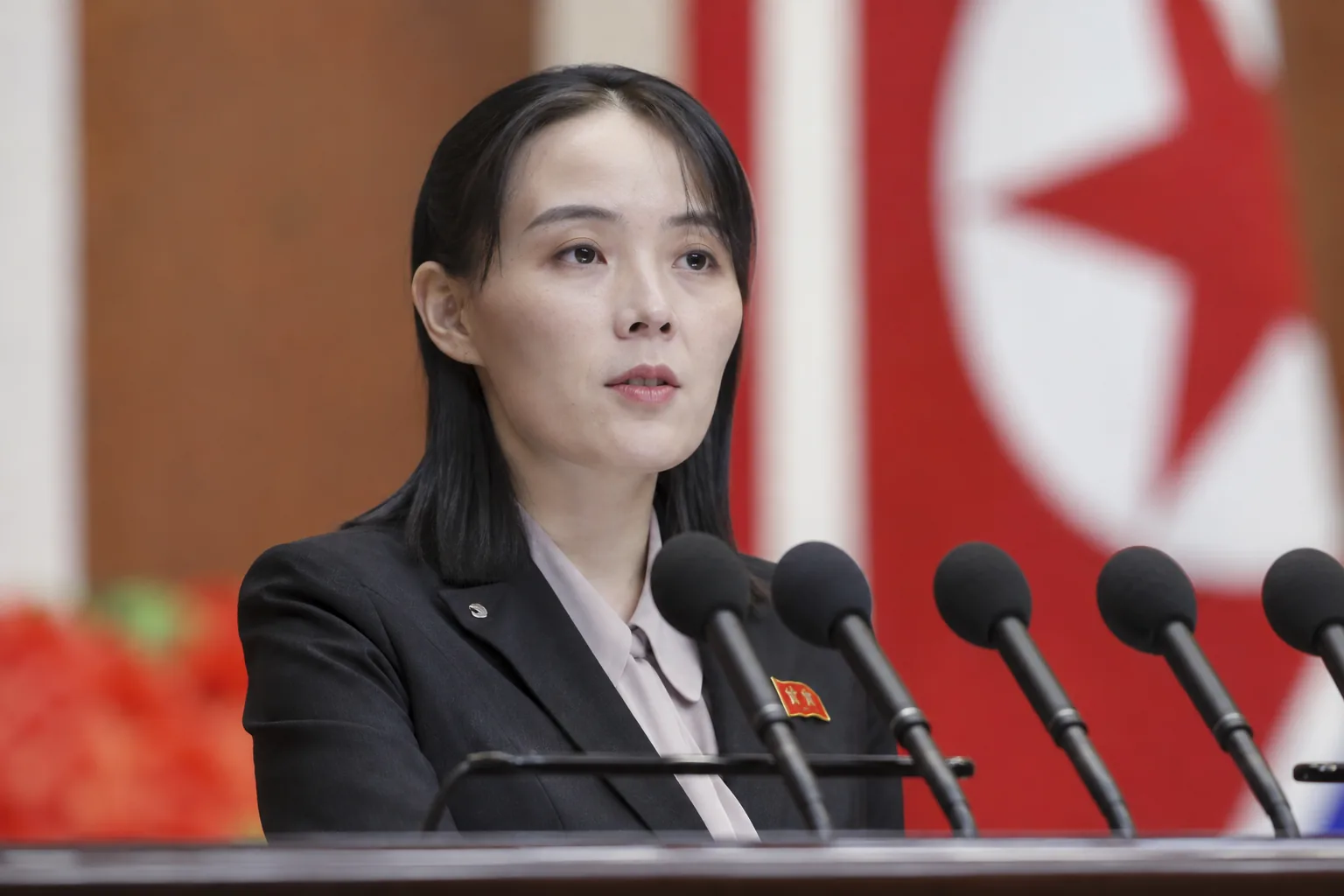 北김여정, IAEA 결의에 강력 반발…“핵보유국 지위 영향 못 미쳐” 배경과 파장을 설명하는 이미지