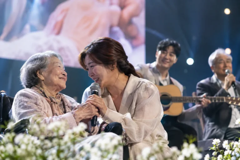 치매 환자 가족들의 감동 무대…'언포게터블 듀엣2' 10월 방송 관련 방송·엔터 뉴스 대표 이미지
