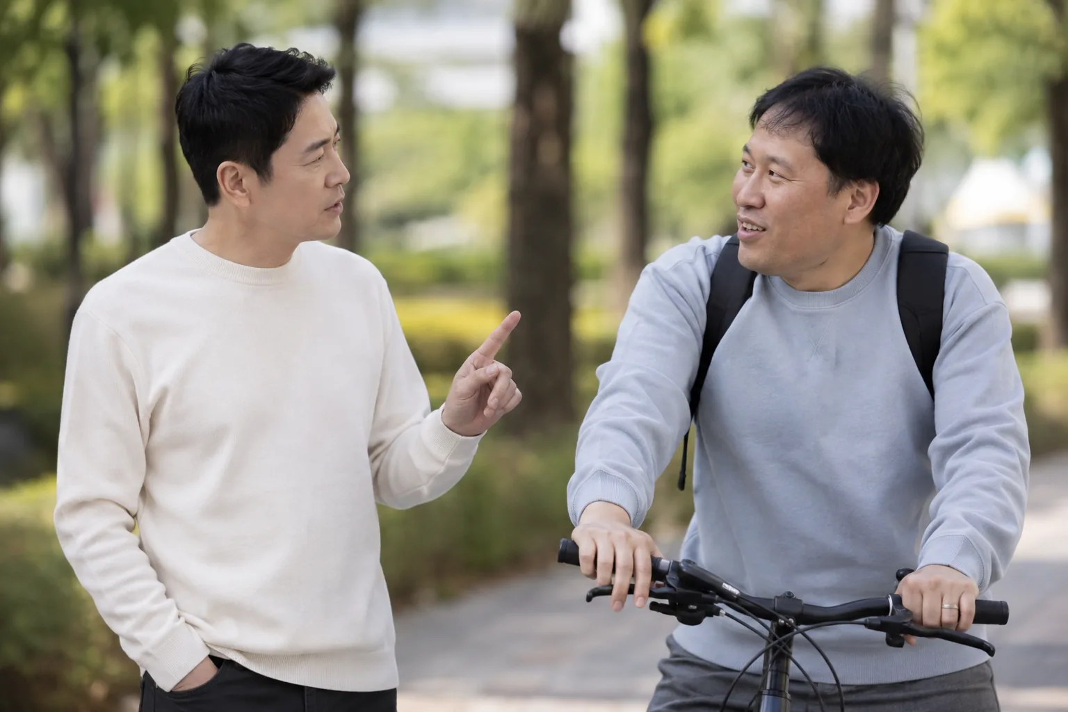 신동엽, 자전거 타고 온 김용명에 즉각 경고…“술 마시고 몰면 안 돼” 배경과 파장을 설명하는 이미지