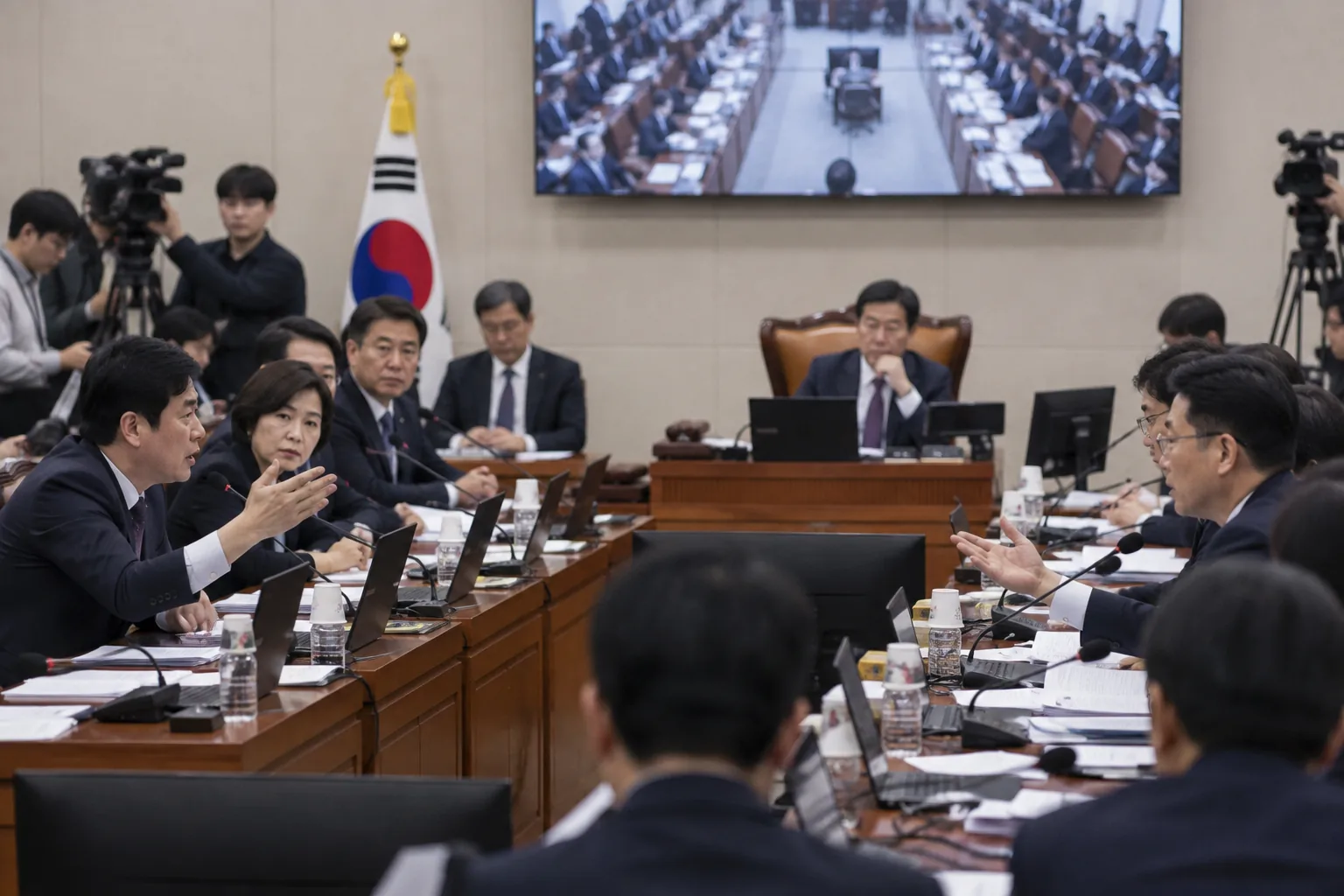 과방위, 국감 증인 29명 확정…'KBS 외압 의혹' 놓고선 충돌 핵심 내용을 시각화한 이미지
