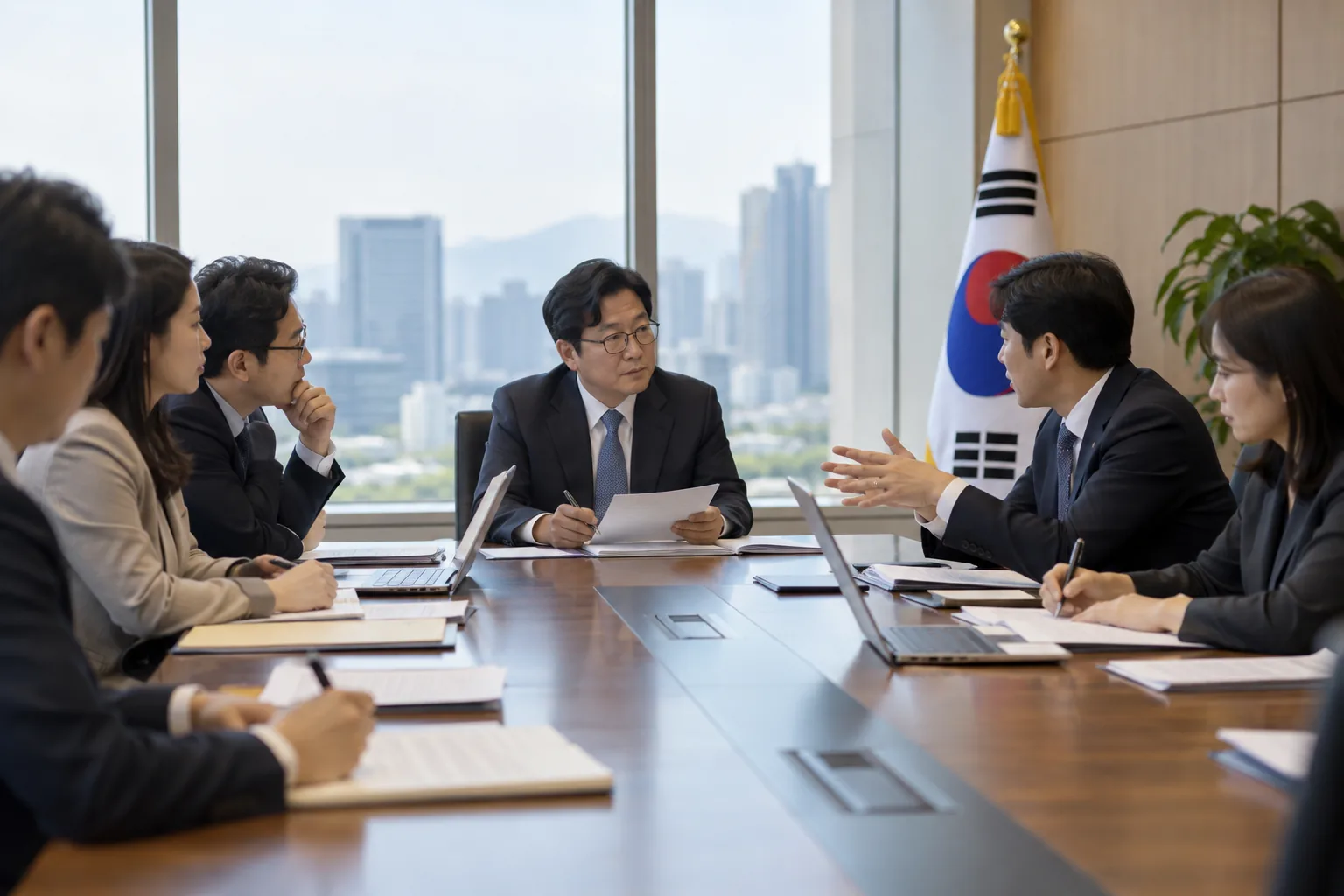 메가특구 사회적 대화 본격화…주 1∼2회 실무협의체 개최 배경과 파장을 설명하는 이미지