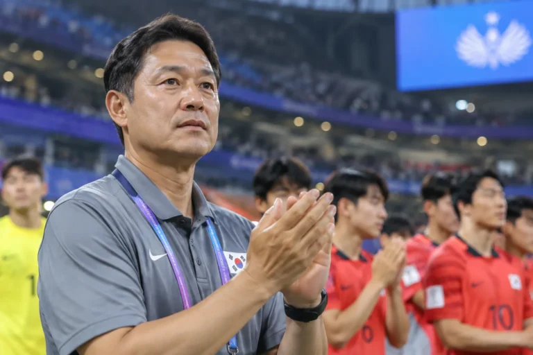 [아시안게임] 조 1위 지키고 '가시밭길' 피한 이민성 "이제부터는 결과" 관련 스포츠 뉴스 대표 이미지